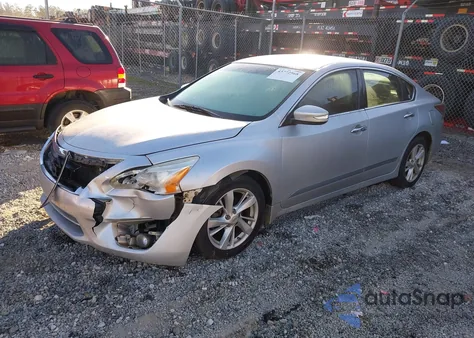 2015 Nissan Altima 2.5 Sv z USA, uszkodzony, nr VIN 1N4AL3AP2FC590224